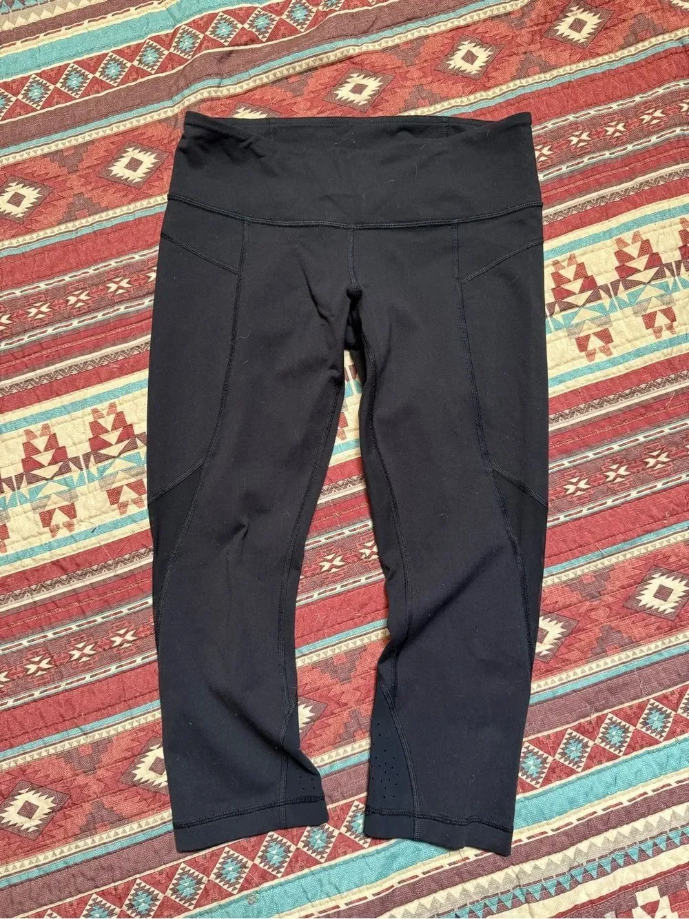 Lululemon Black High-Waist Cropped Active Leggings size 8